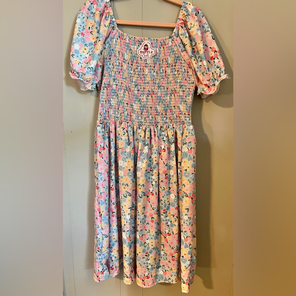 Ruffle Girl Women’s Floral Smocked Dress NWT XL